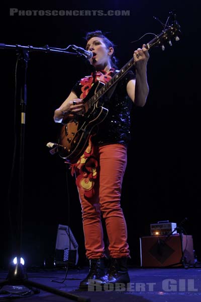 MY BRIGHTEST DIAMOND - 2011-11-29 - PARIS - Cafe de la Danse - Shara Worden